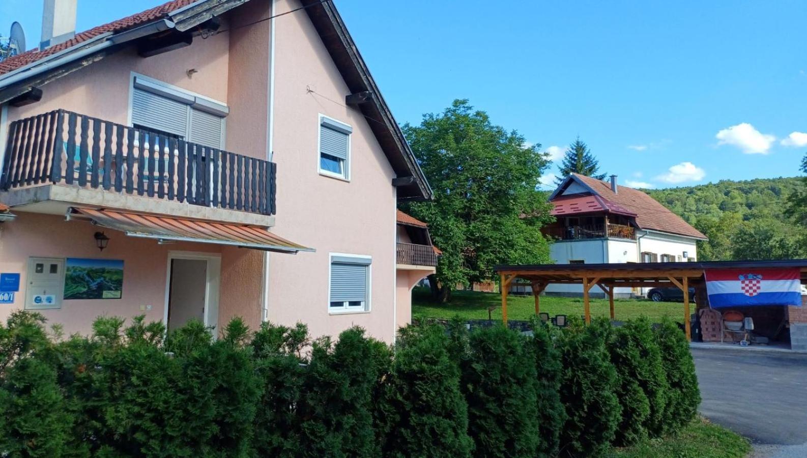 Apartman & Sobe Orhideja Smoljanac Exterior foto